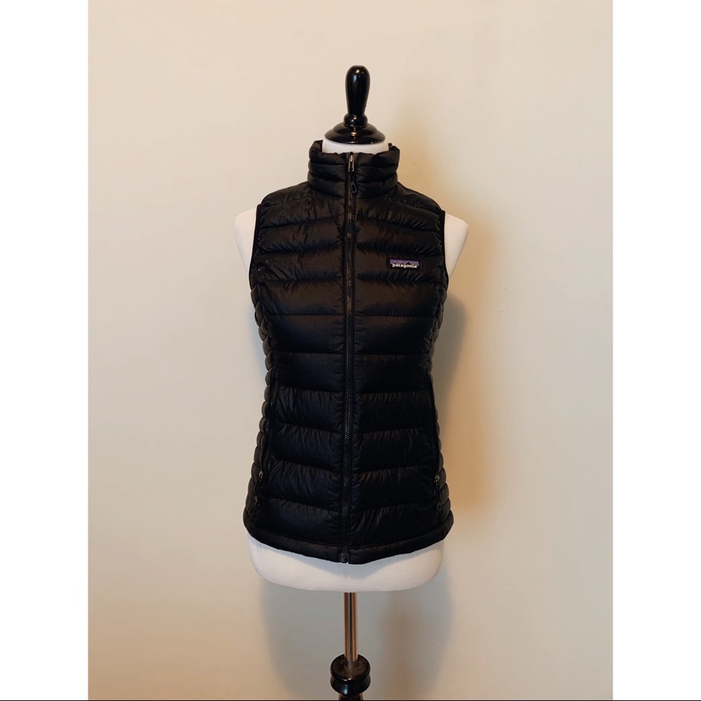 PATAGONIA black down vest XS